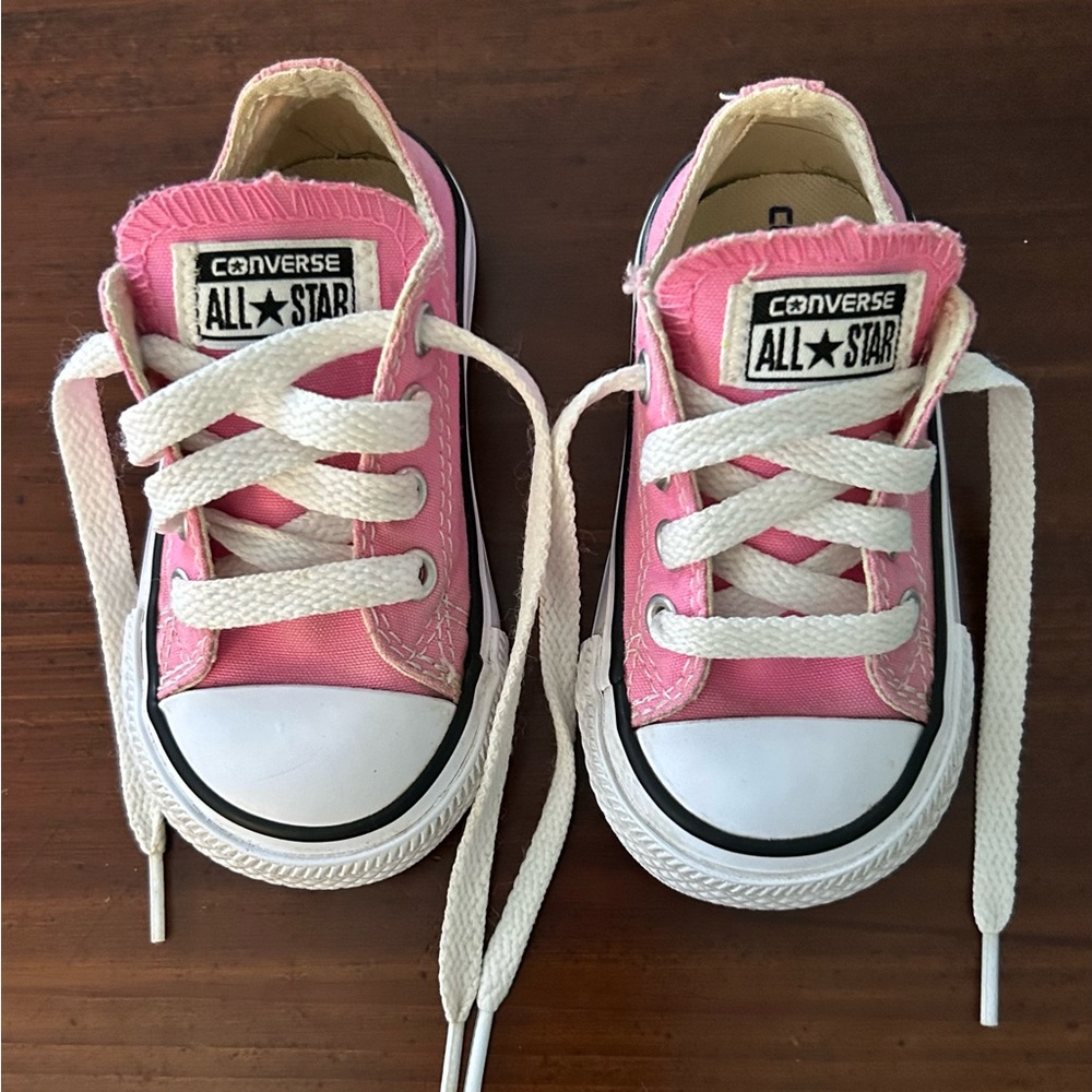 Toddler Size 4 Pink Converse Sneaker